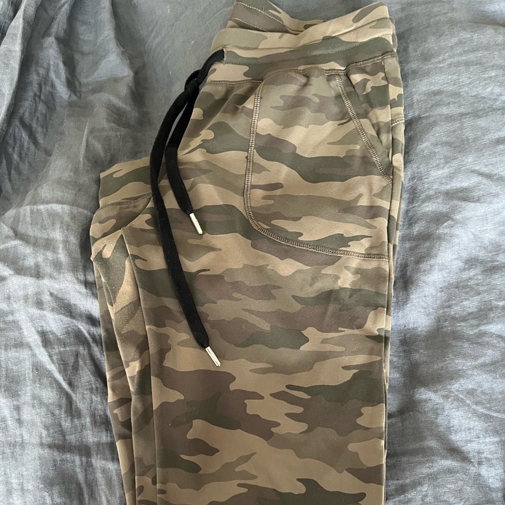ZYIA camo joggers